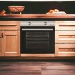Einbaupaket Hausberg Elektrobackofen HB-8051IN, Leistung 2000 W, 76 l, 4 Funktionen, Einbaukochfeld Hausberg HB-556IN, Gas, 4 Brenner, GAS-Sicherheitssystem, Gusseisengrill, Klasse A, Schwarz/Edelstahl